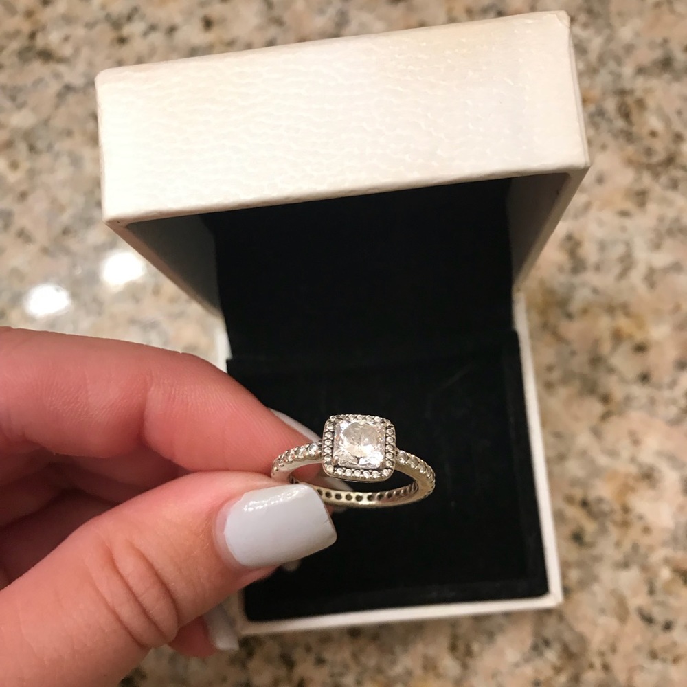 Pandora Ring - Picture 2 of 6